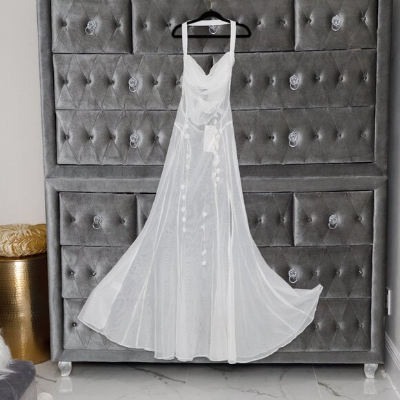 AKIRA Dresses & Skirts - Akira White Sheer Floral Beaded Appliques Halter Maxi Tulle Dress Size Small